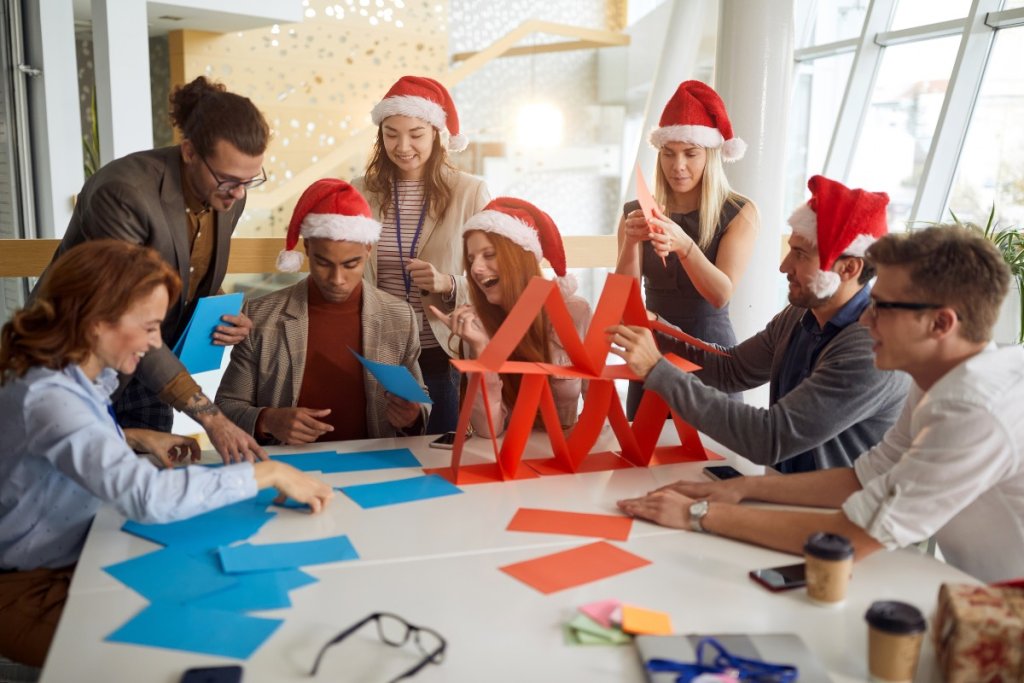 Nos idées de team building à Noël pour renforcer les liens en fin d’année